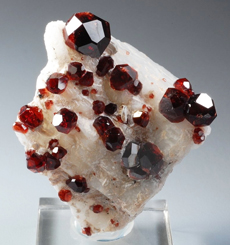 Granat krystaller fra Asien