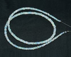 Hvid opal perle kæde billede 2