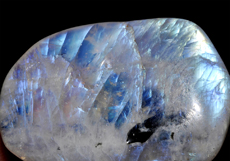 Månesten krystal med fine kvaliteter