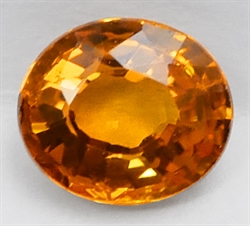 Oval orange safir fra Thailand