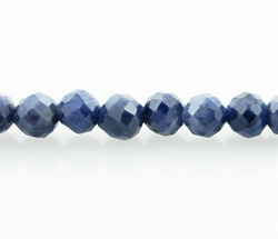 Perle streng med blå safir