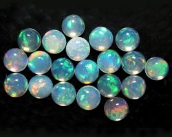 Runde hvide opal perler