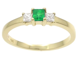 Smaragd ring med diamanter