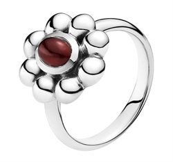 Sølv ring med rød granat sten