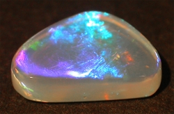 Trekantet opal
